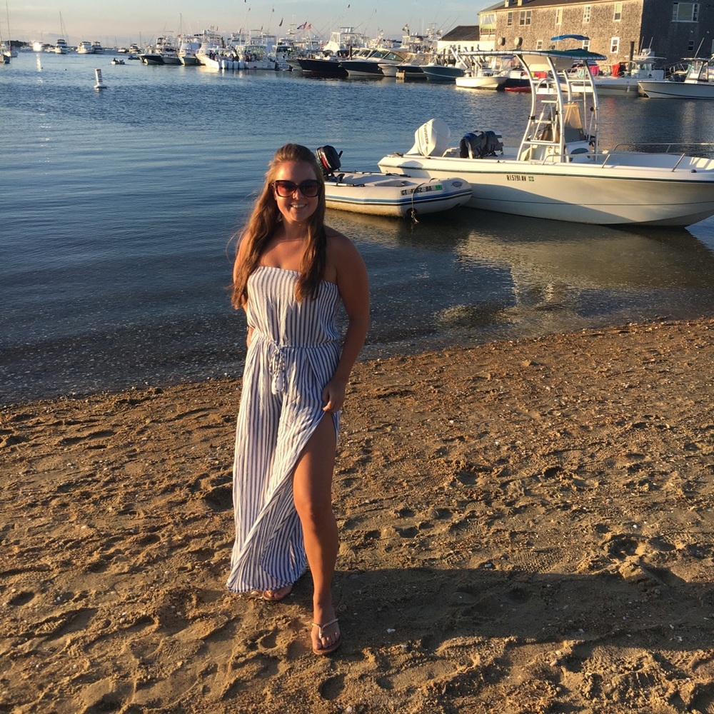 Meet your Posher, Courtney